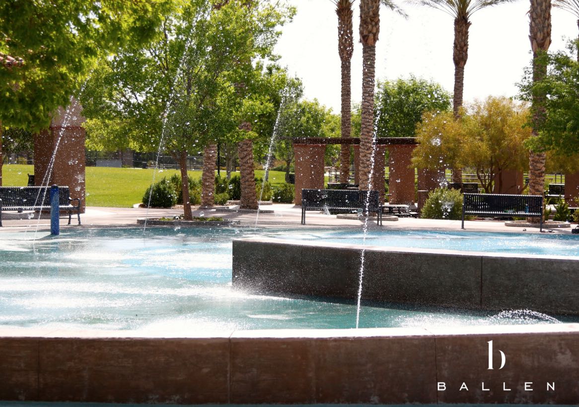 The Paseos Park Water Feature