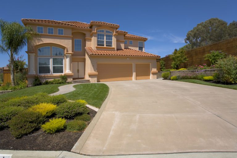Large Home For Sale near Coronado High School, Large Driveway, 3 car garage
