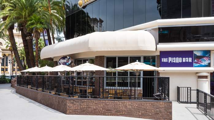 Outside Entrace to The Piano Bar at Harrahs where Karaoke is held