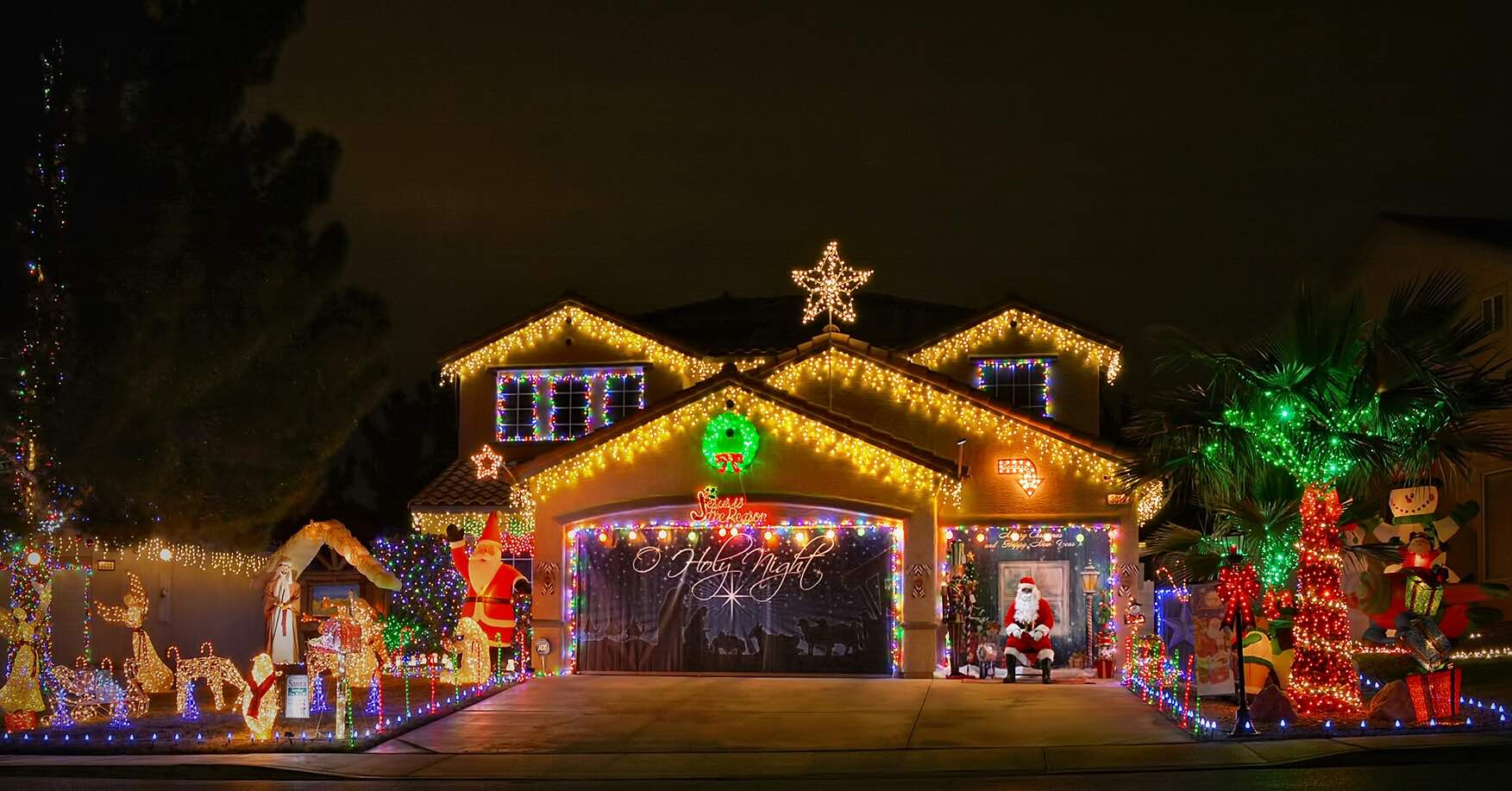 3018 Scenic Valley Way, Henderson NV 89052 offers Christmas Lights Show