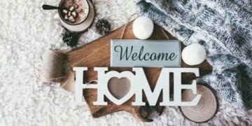 welcome home sign